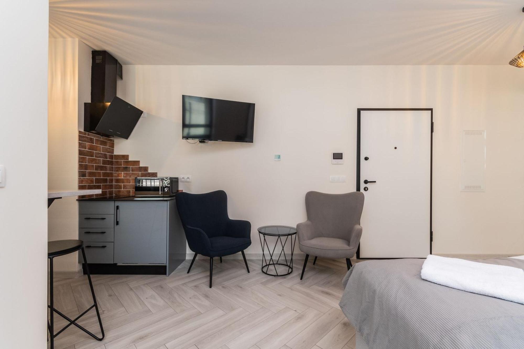 Doki Studio Stocznia By Grand Apartments Danzig Exterior foto